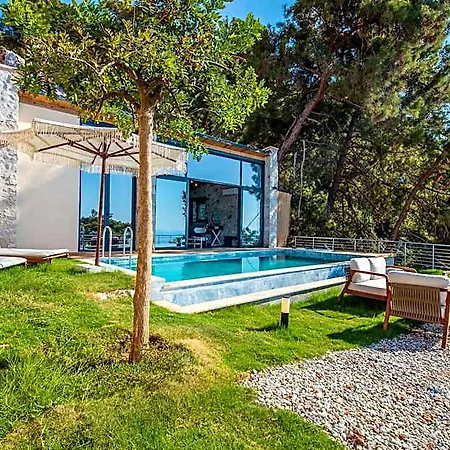 Hotel La Luna Faralya 3*